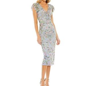 Mac Duggal light blue with Pink and Green accents size 8 perfect condition